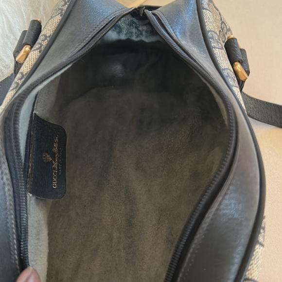 Gucci Supreme Handbag - Picture 10 of 11